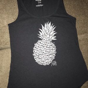 Old navy pineapple tank top